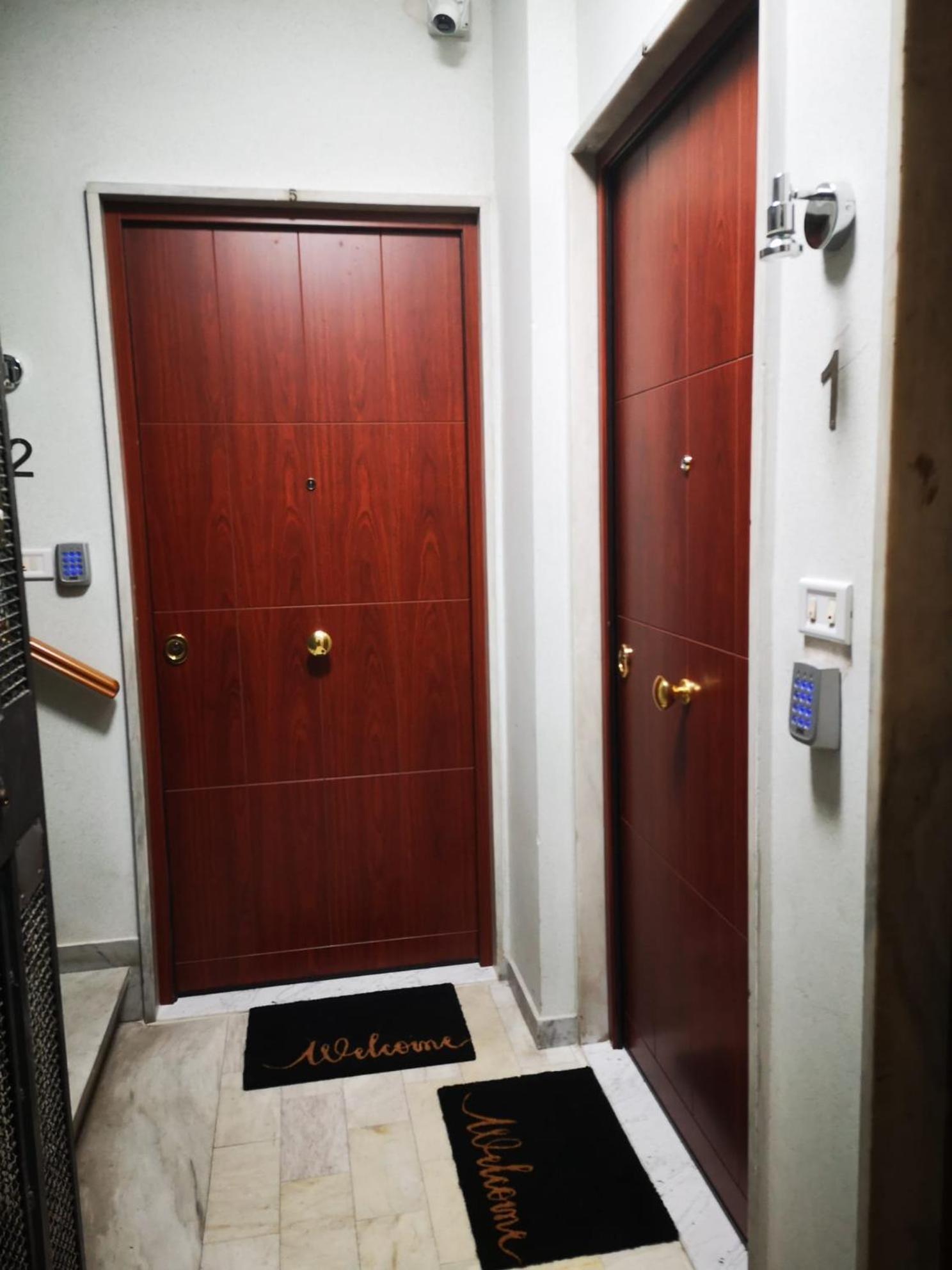 Al Teatro Rooms バーリ エクステリア 写真