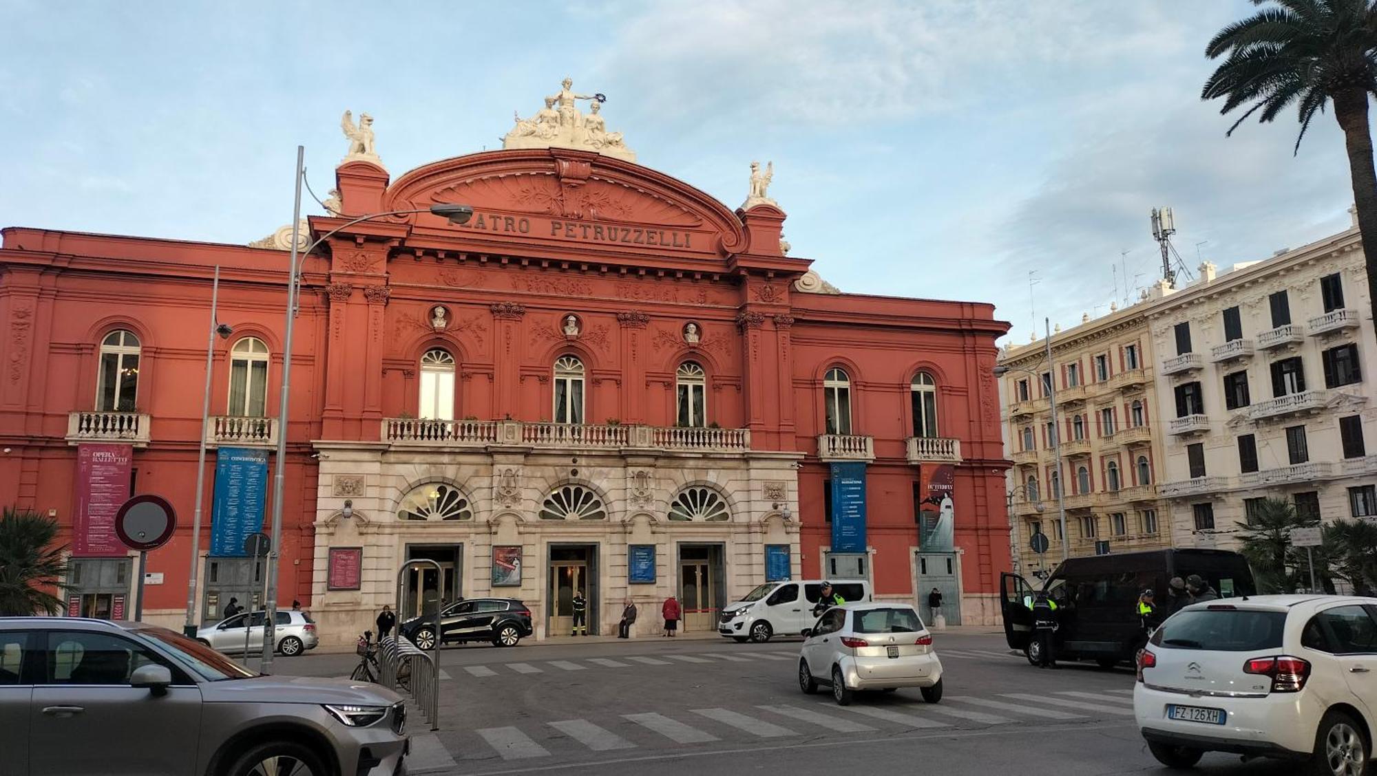 Al Teatro Rooms バーリ エクステリア 写真